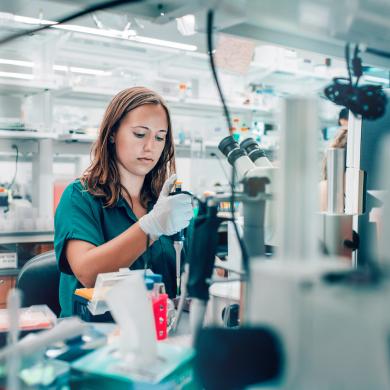 Postdoc researcher in a lab