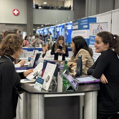 SfN 2023 booth visitors
